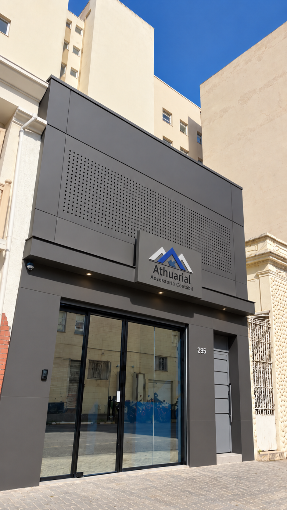 Fachada do escritório da Athuarial na Rua Bandeirantes, 295, no Bom Retiro
